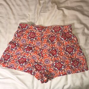floral shorts